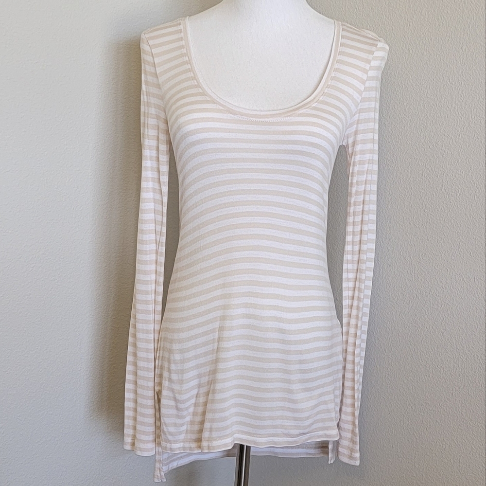 Banana Republic Long-Sleeve Scoop Neck Tee